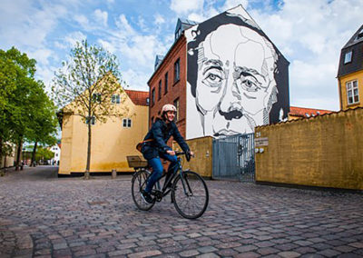 På cykel i H.C. Andersens Odense
